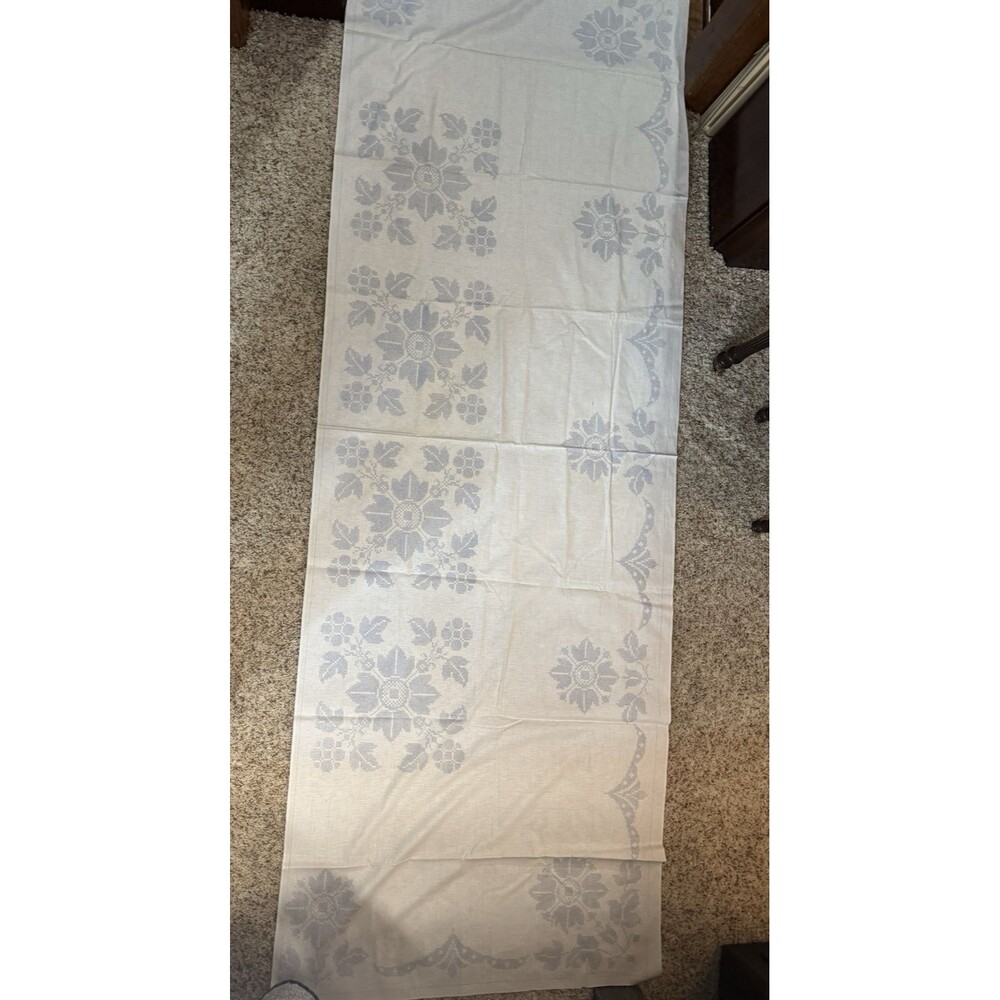 Vintage Stamped Cross Stitch Table Runner Fabric Unworked Folk Medallions N 0118